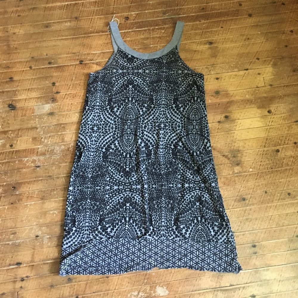 Athleta knit shift black & gray sleeveless M sporty dress